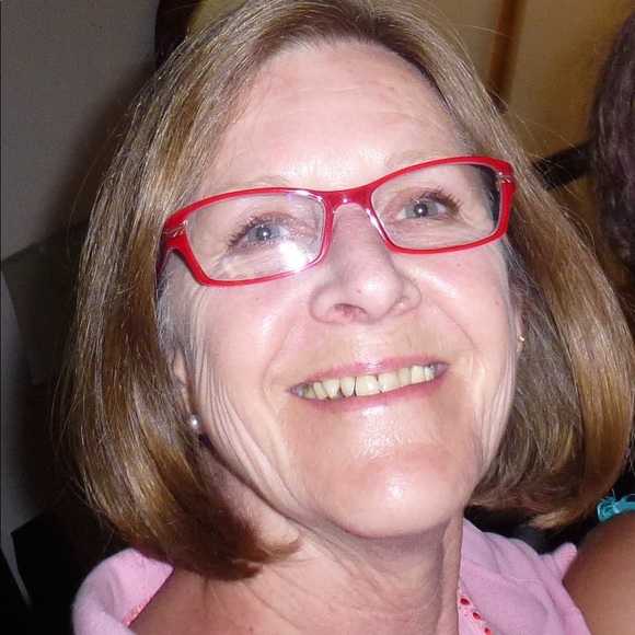 Meet your Posher, Lynn - Picture 1 of 1